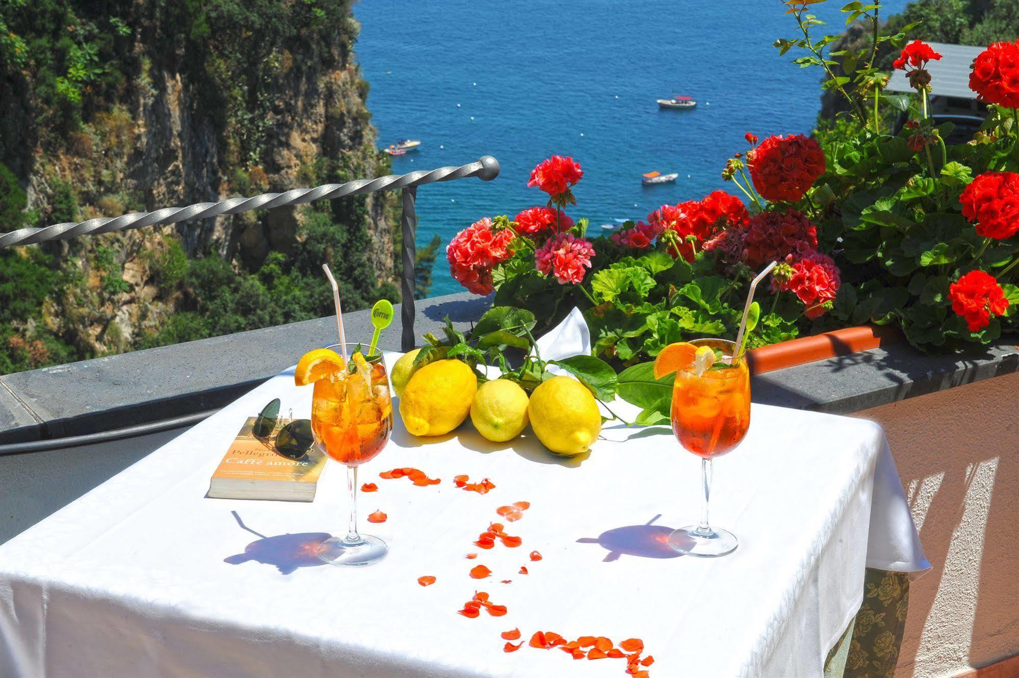 Hotel La Pergola Amalfi Luaran gambar